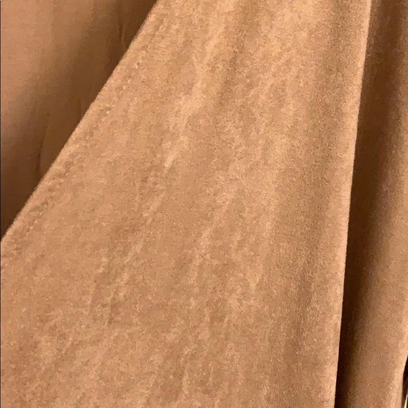 Light, Soft, cardigan with tassel - Picture 3 of 4